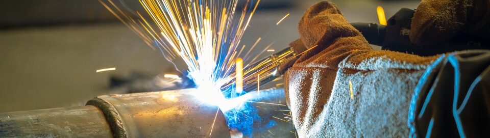 AdobeStock_320564310-960x640